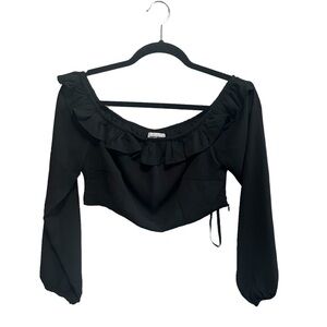 Superdown Black Long Sleeve Cropped Blouse in Excellent Pre Loved Condition